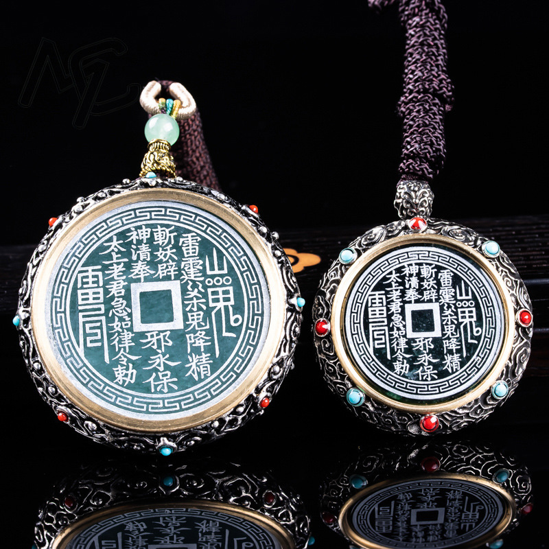 Jewelry & Watches Sp Z Oo Janów Lubelski - Natural esmeralda birmanês uma esmeralda jade