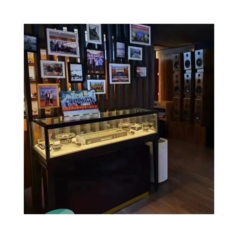 Expositor de Madeira Moderno P - Used Jewelry Watches avaliação e preço